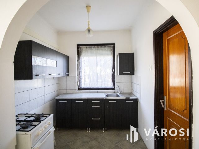 330 nm-es óriásház Orosházán