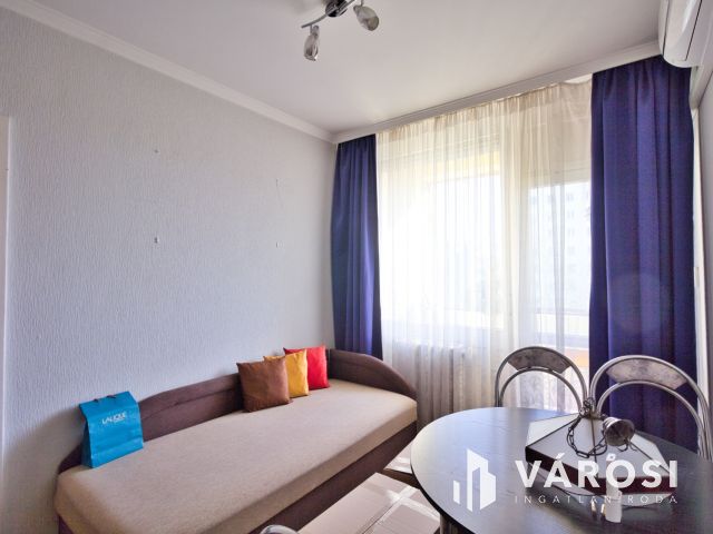 Napfényes 3 szobás lakás Tarjánban.