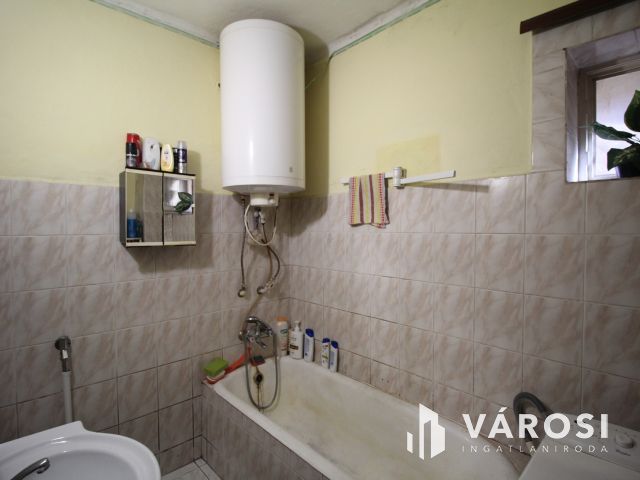 Eladó családi ház Etesen