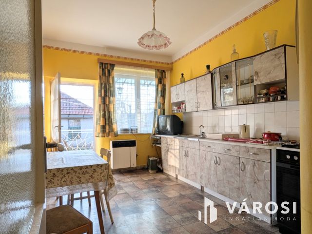 Családi ház kedvelt környéken!