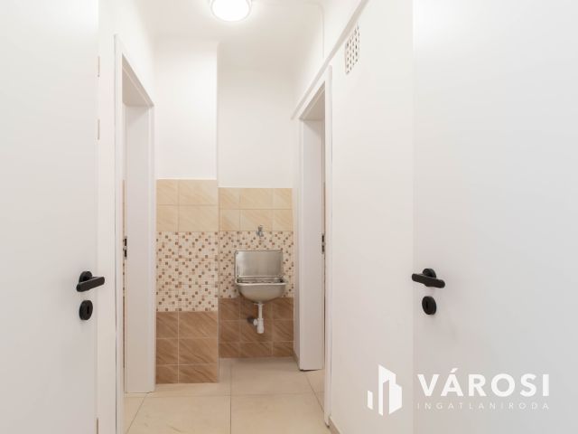 64 m2-es, három helyiséges iroda Fáy utcai irodaépületben