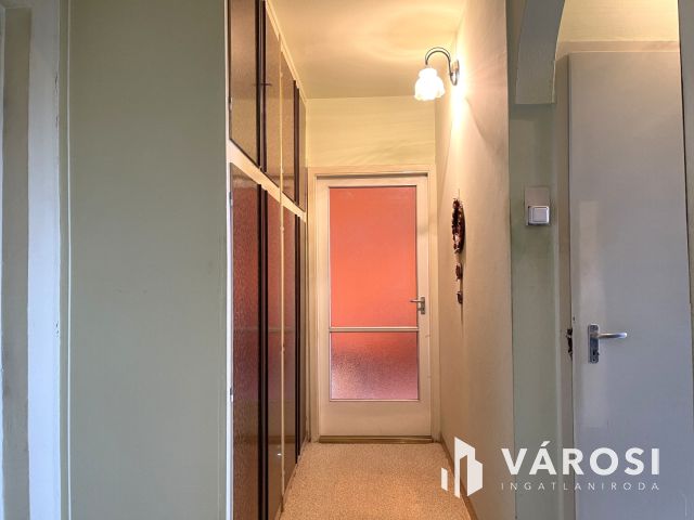 1,5 szobás erkélyes panel a Lencsésin