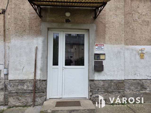 Bomba áron, ne késsen le róla!