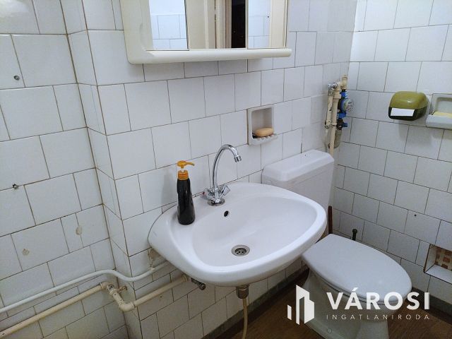 Bomba áron, ne késsen le róla!