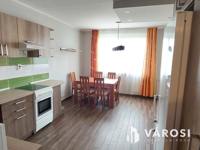 Azonnal költözhető felújított lakás Debrecen Tócóskertben